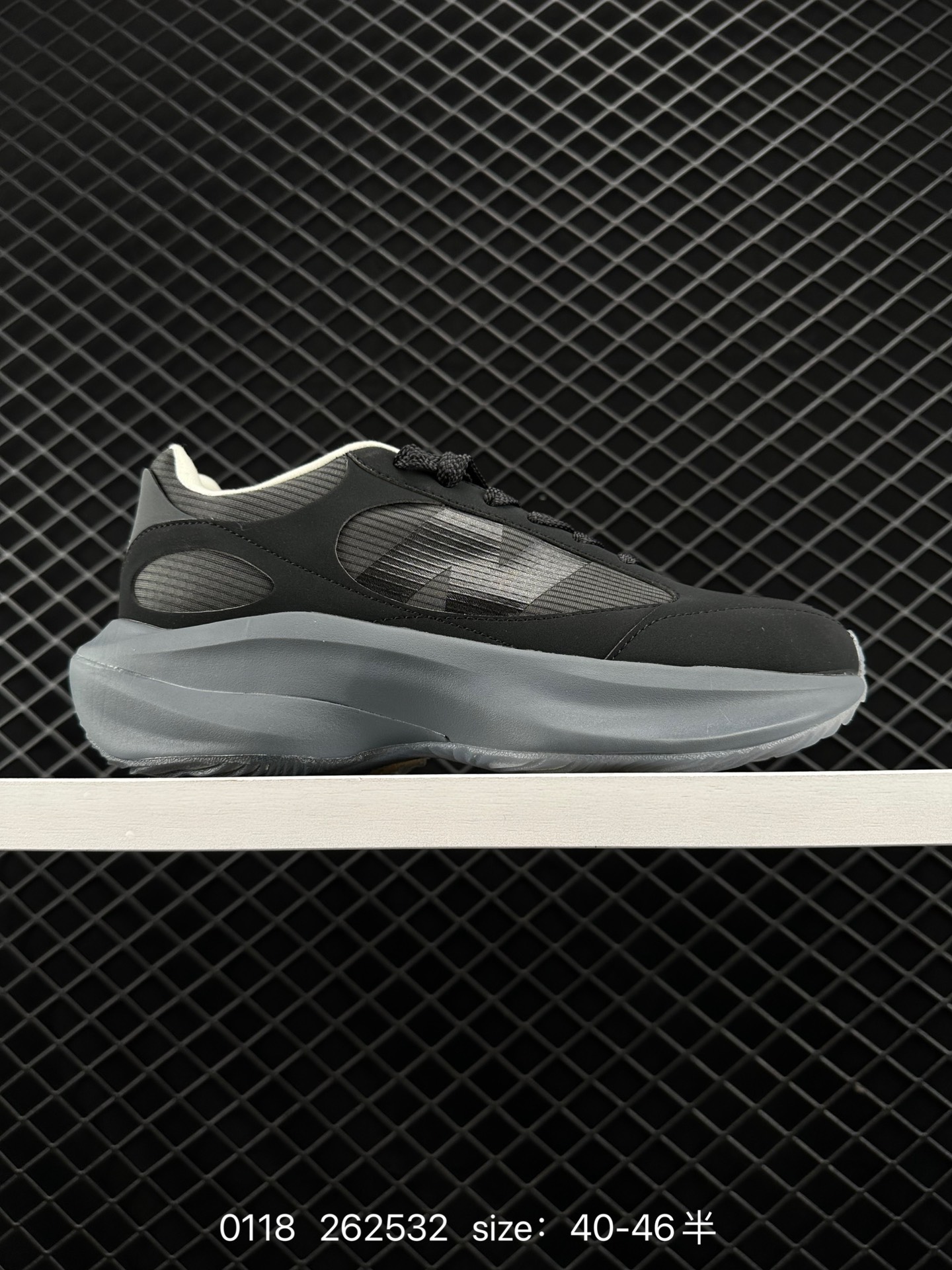 AURALEE x New Balance Warped Runner